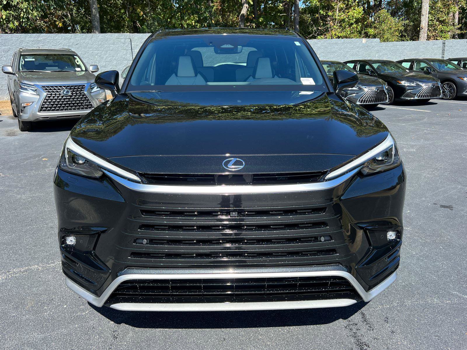 New 2026 Lexus TX 500h AWD image 3