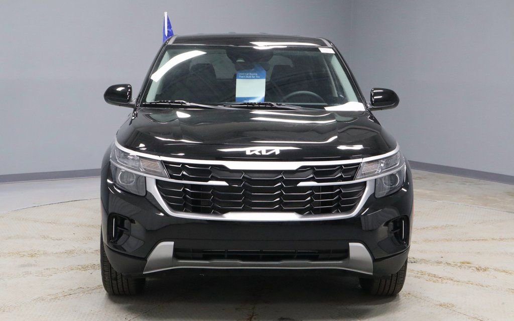 Used 2025 Kia Seltos LX image 5
