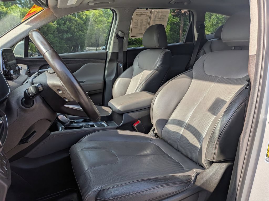 Used 2020 Hyundai Santa Fe Limited FWD image 11