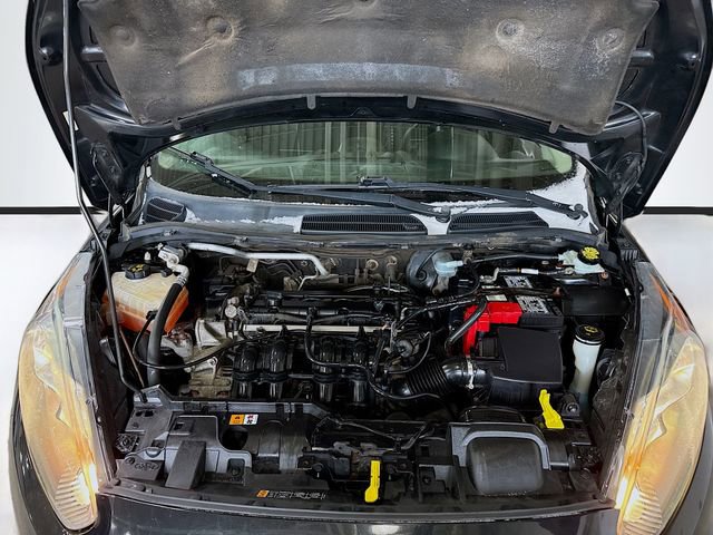 Used 2014 Ford Fiesta SE image 27