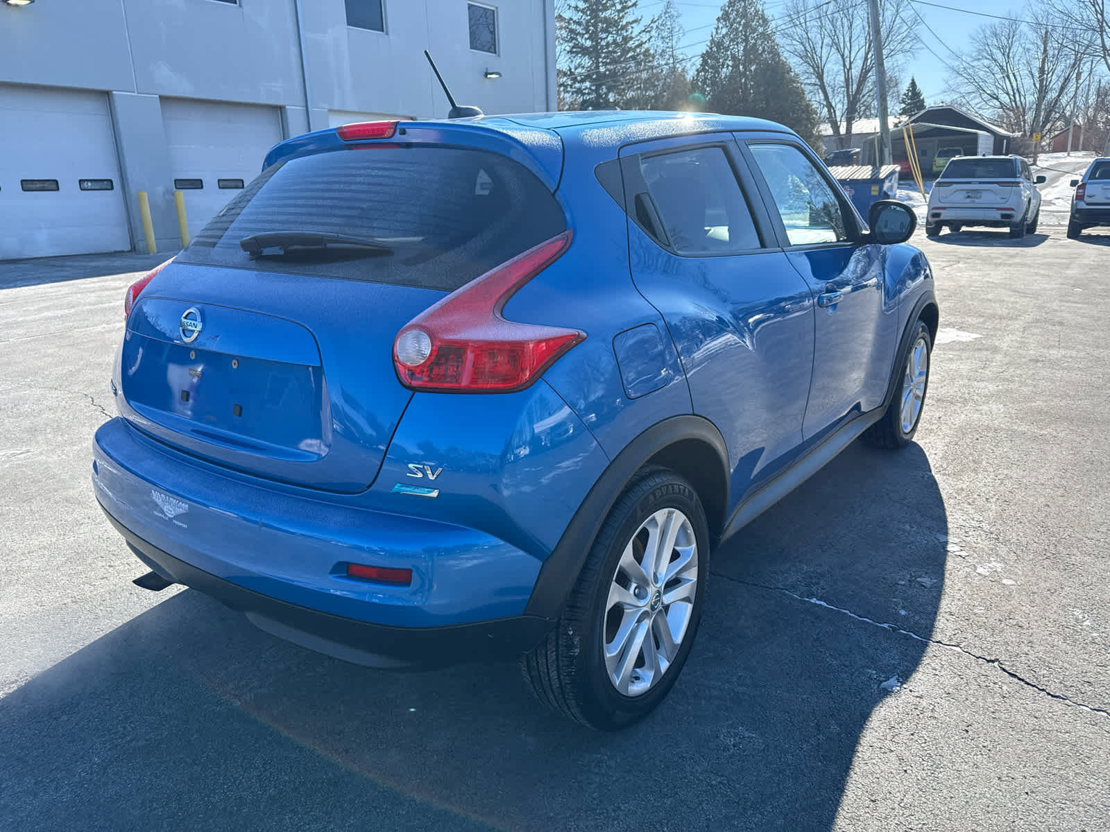 Used 2012 Nissan Juke SV image 3