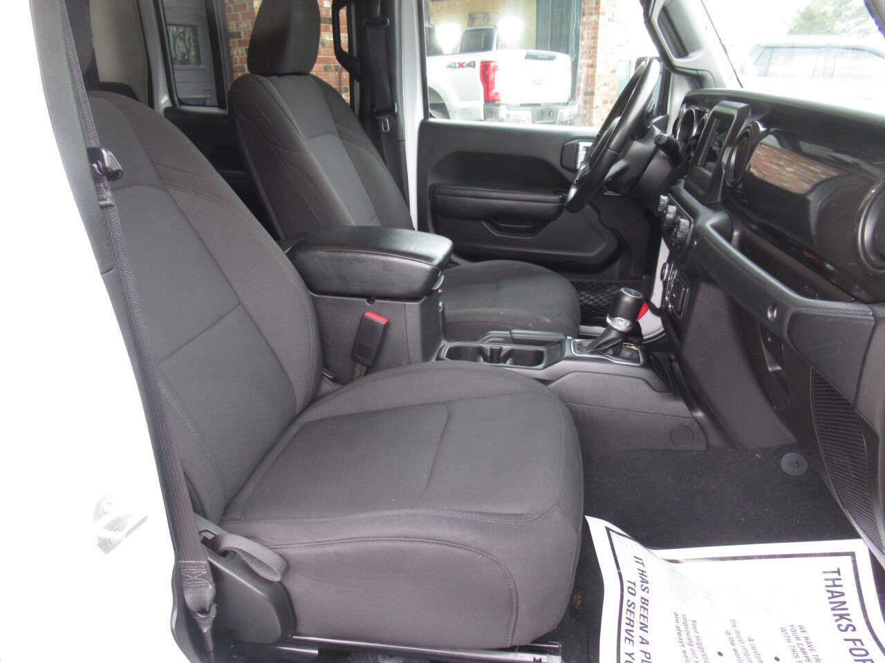 Used 2022 Jeep Gladiator Sport image 9