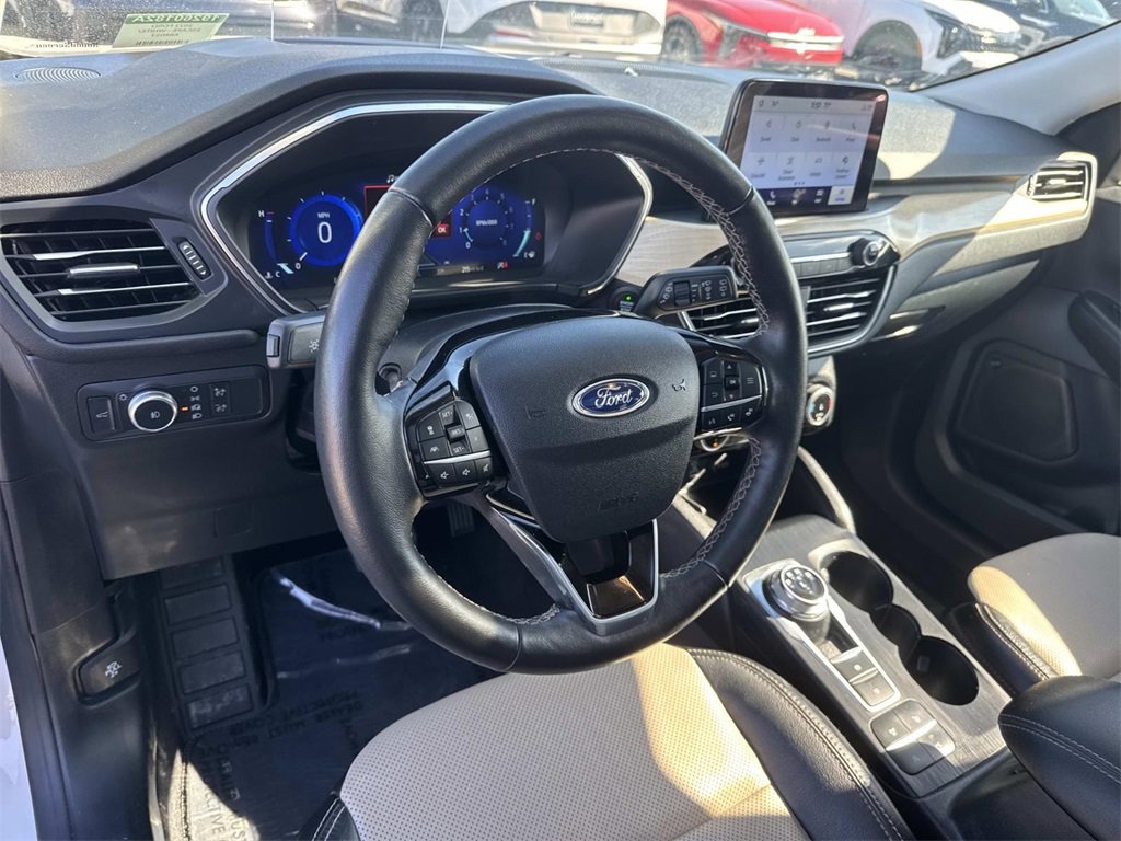 Used 2022 Ford Escape Titanium w/ Titanium Elite Package image 38