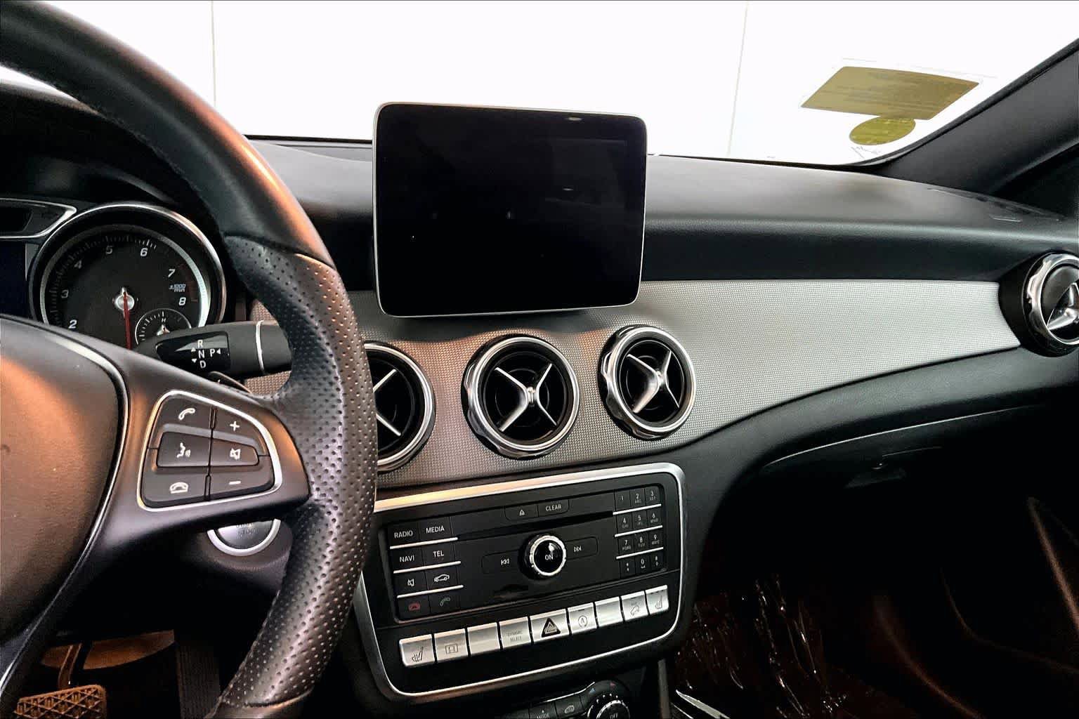 Used 2019 Mercedes-Benz GLA 250 4MATIC image 7