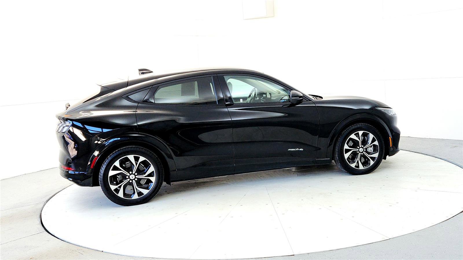 Used 2023 Ford Mustang Mach-E Premium image 6