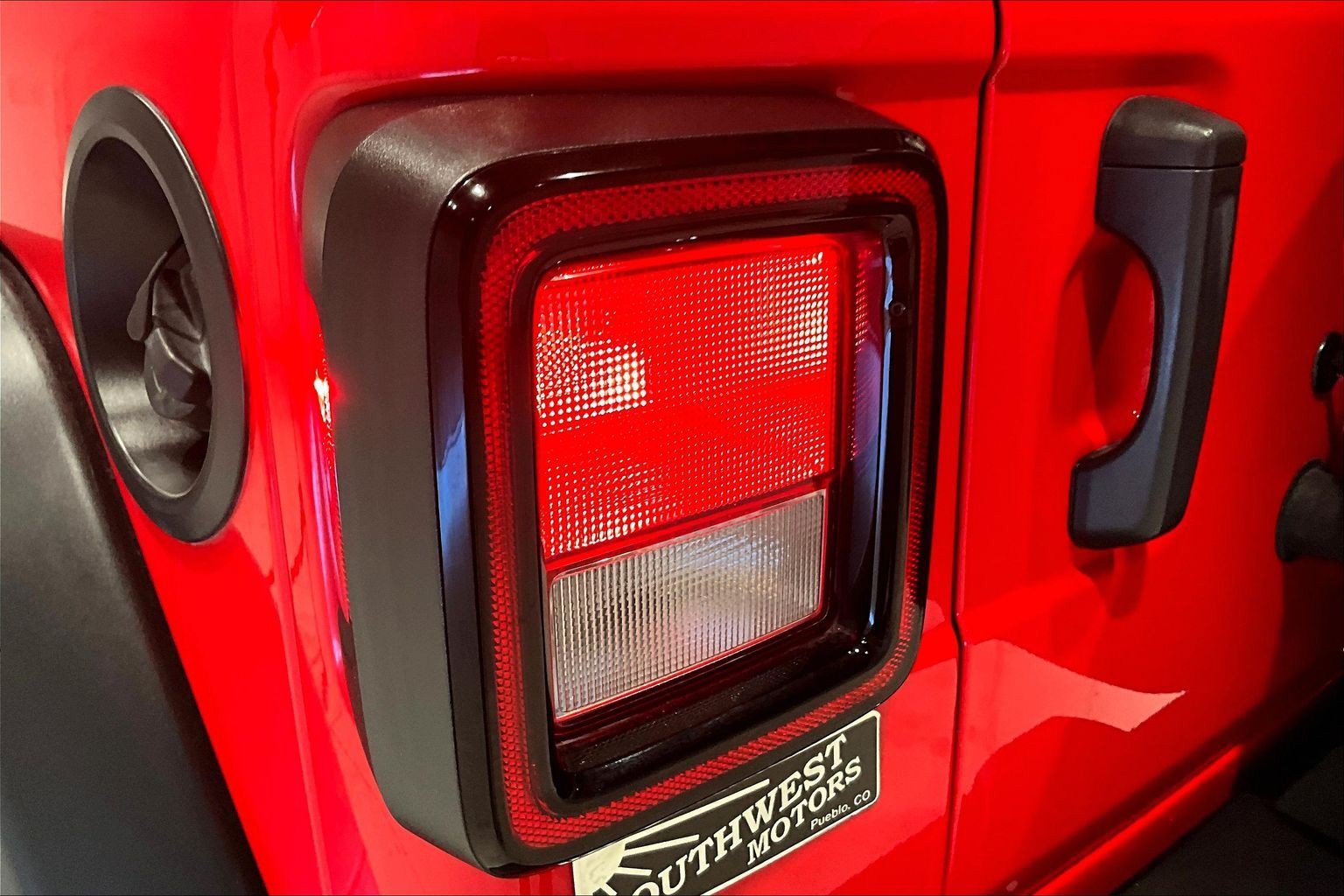 Used 2021 Jeep Wrangler Sport AWD/4WD image 22