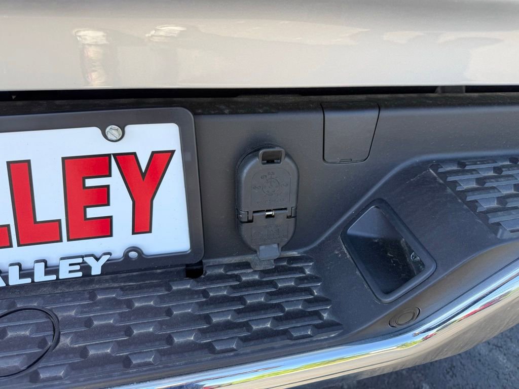 New 2026 RAM 1500 4x4 Crew Cab image 43