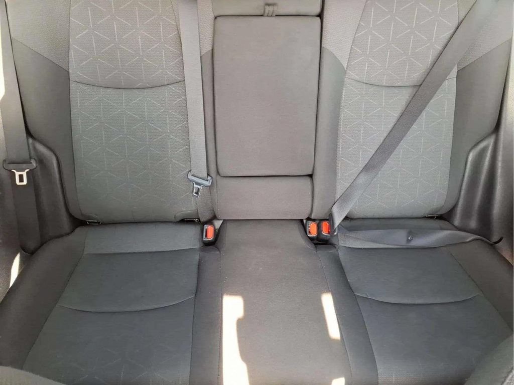 Used 2024 Toyota RAV4 XLE FWD image 18