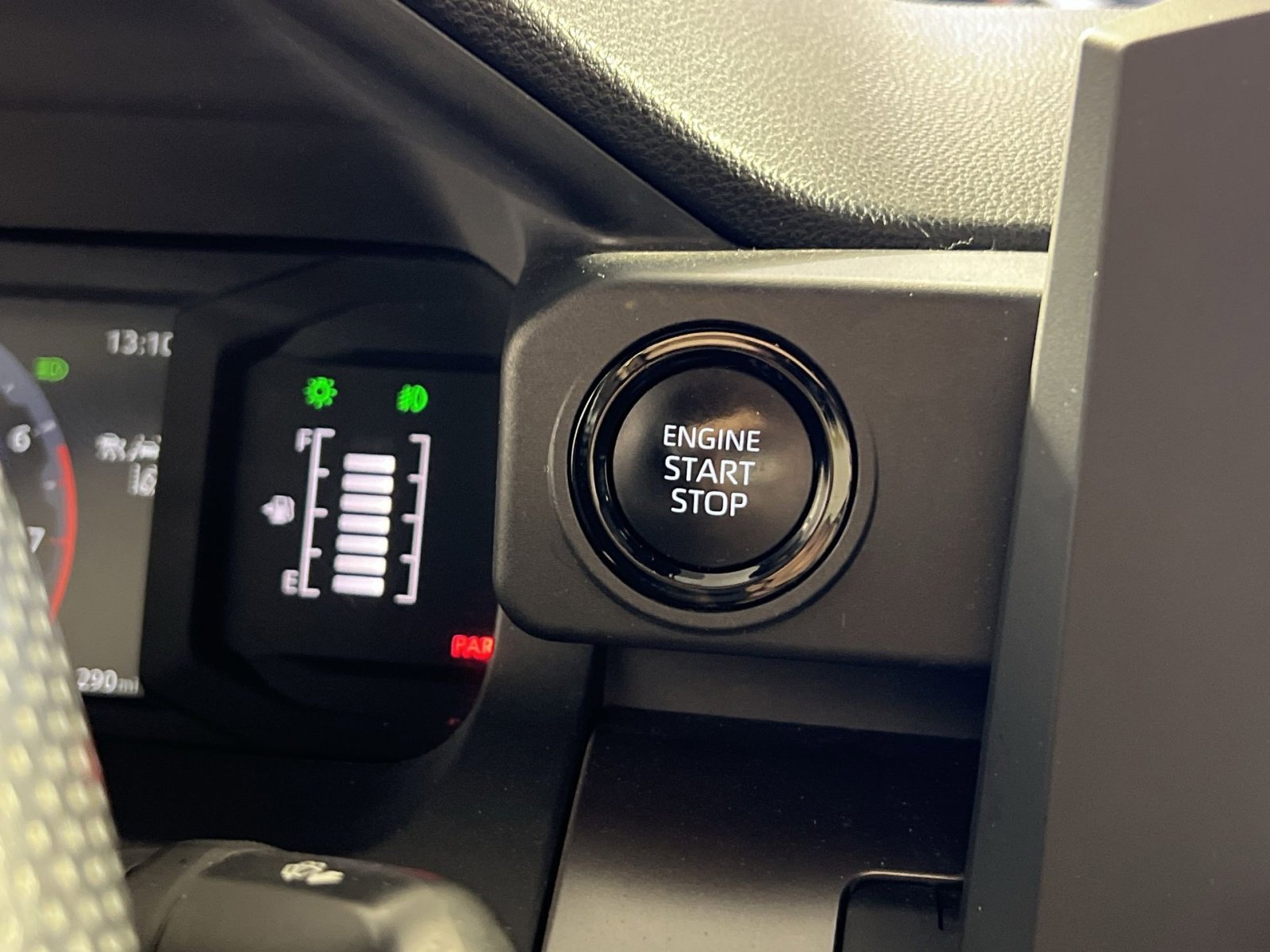 Used 2024 Toyota Tacoma SR5 AWD/4WD image 34