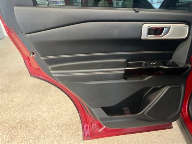 Used 2021 Ford Explorer ST w/ Equipment Group 401A AWD/4WD image 34