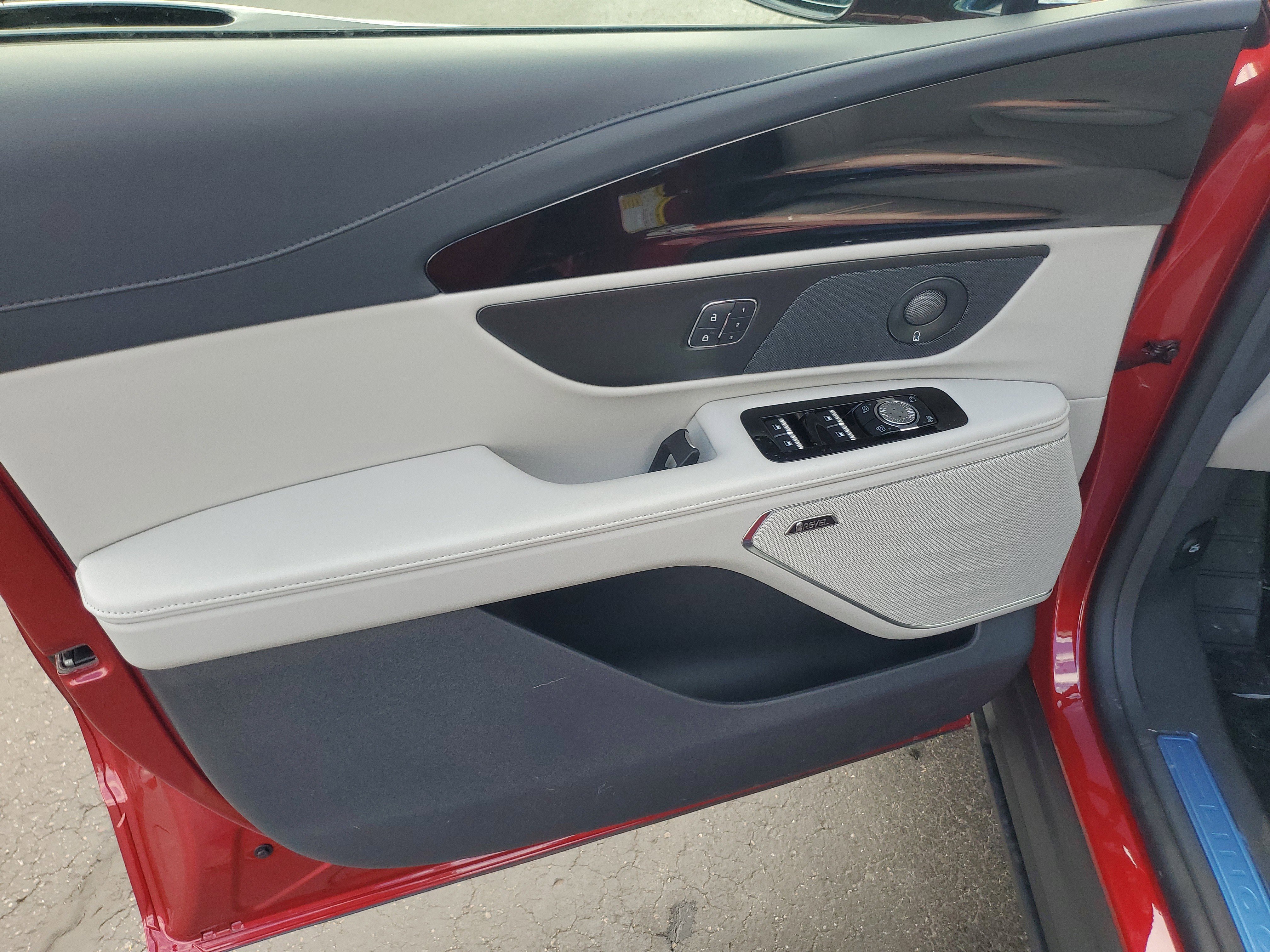 New 2026 Lincoln Nautilus Reserve image 8