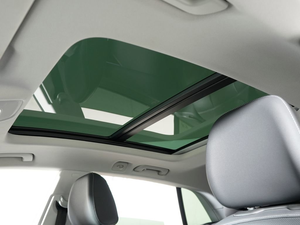 Used 2021 Audi Q8 Prestige w/ Prestige Package image 19