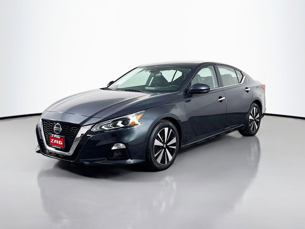 Used 2020 Nissan Altima 2.5 SL FWD image 1