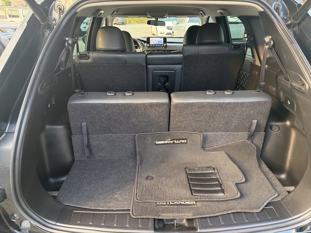 Used 2023 Mitsubishi Outlander SEL image 20