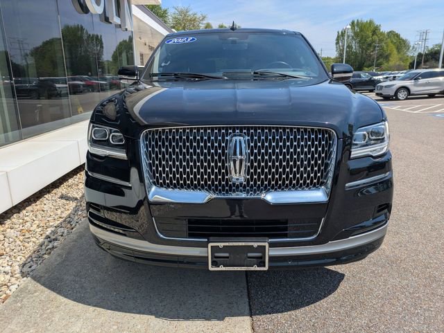 Certified 2023 Lincoln Navigator L Reserve AWD/4WD image 10