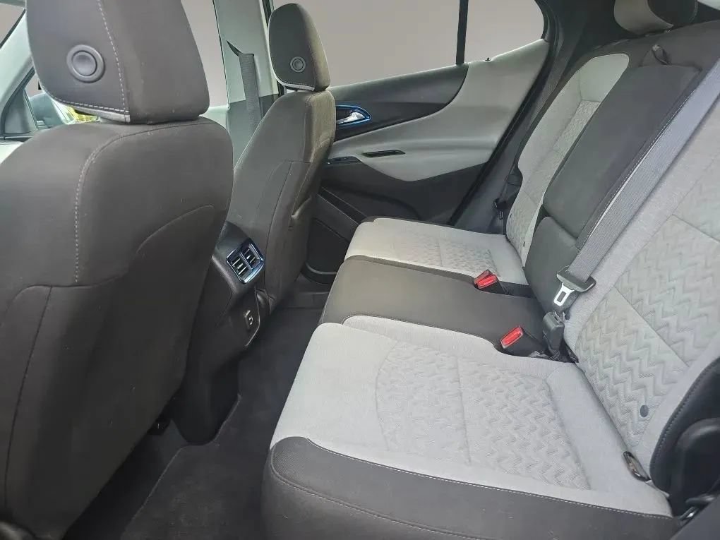 Used 2023 Chevrolet Equinox LS w/ LS Convenience Package AWD/4WD image 10