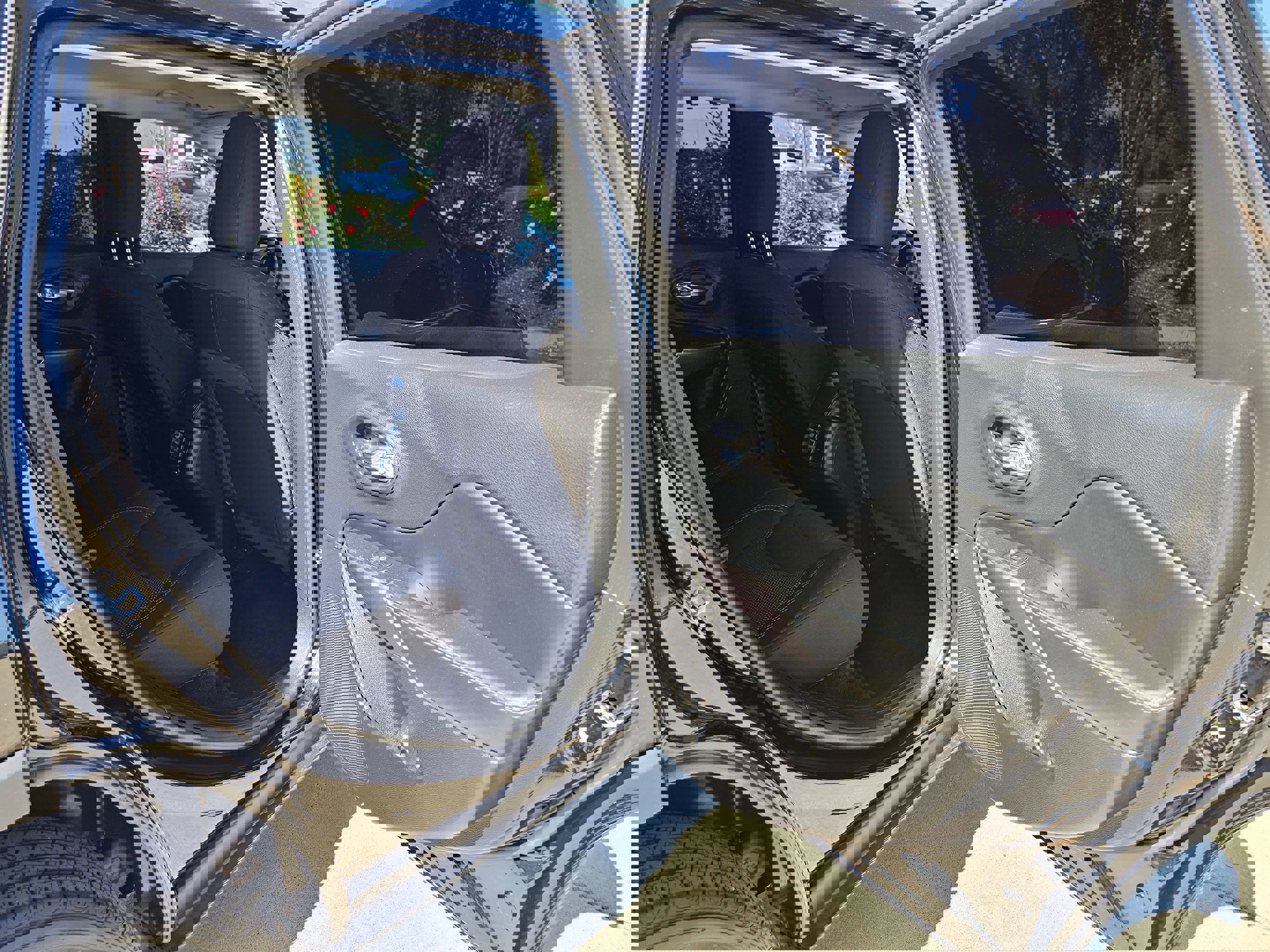 Used 2019 Jeep Cherokee Latitude w/ Popular Appearance Group image 26