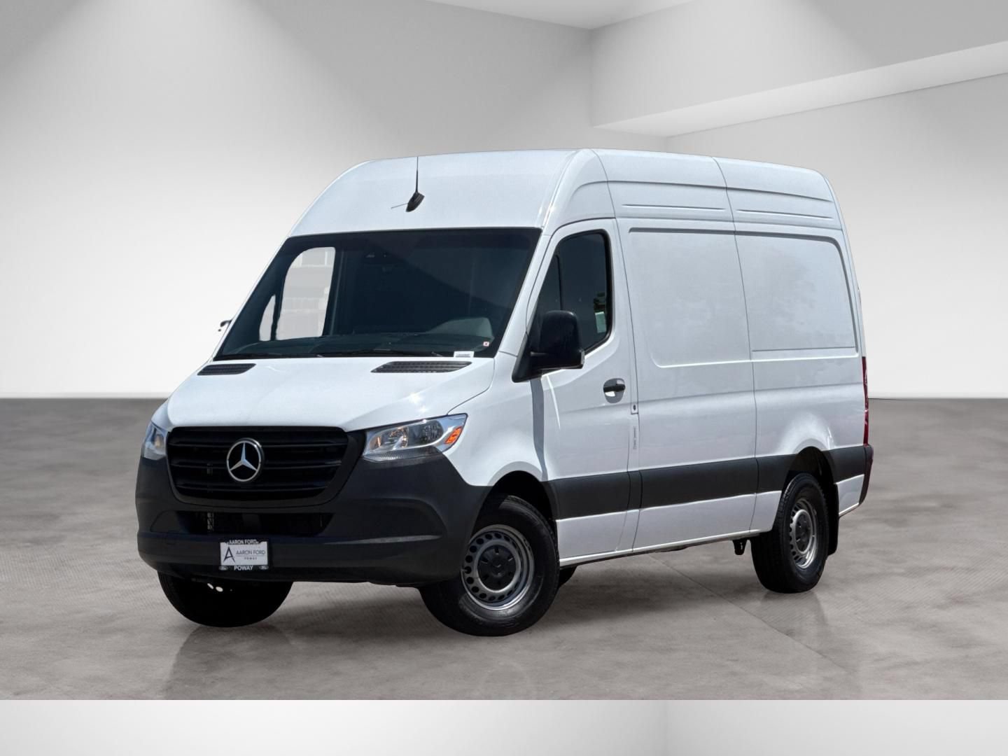 Used 2024 Mercedes-Benz Sprinter 2500 image 2