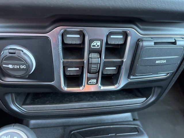 New 2025 Jeep Gladiator Sport w/ Premium Package image 23