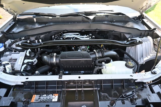 Used 2025 Ford Explorer ST AWD/4WD image 15