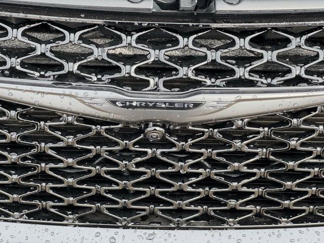 New 2026 Chrysler Pacifica Limited image 57