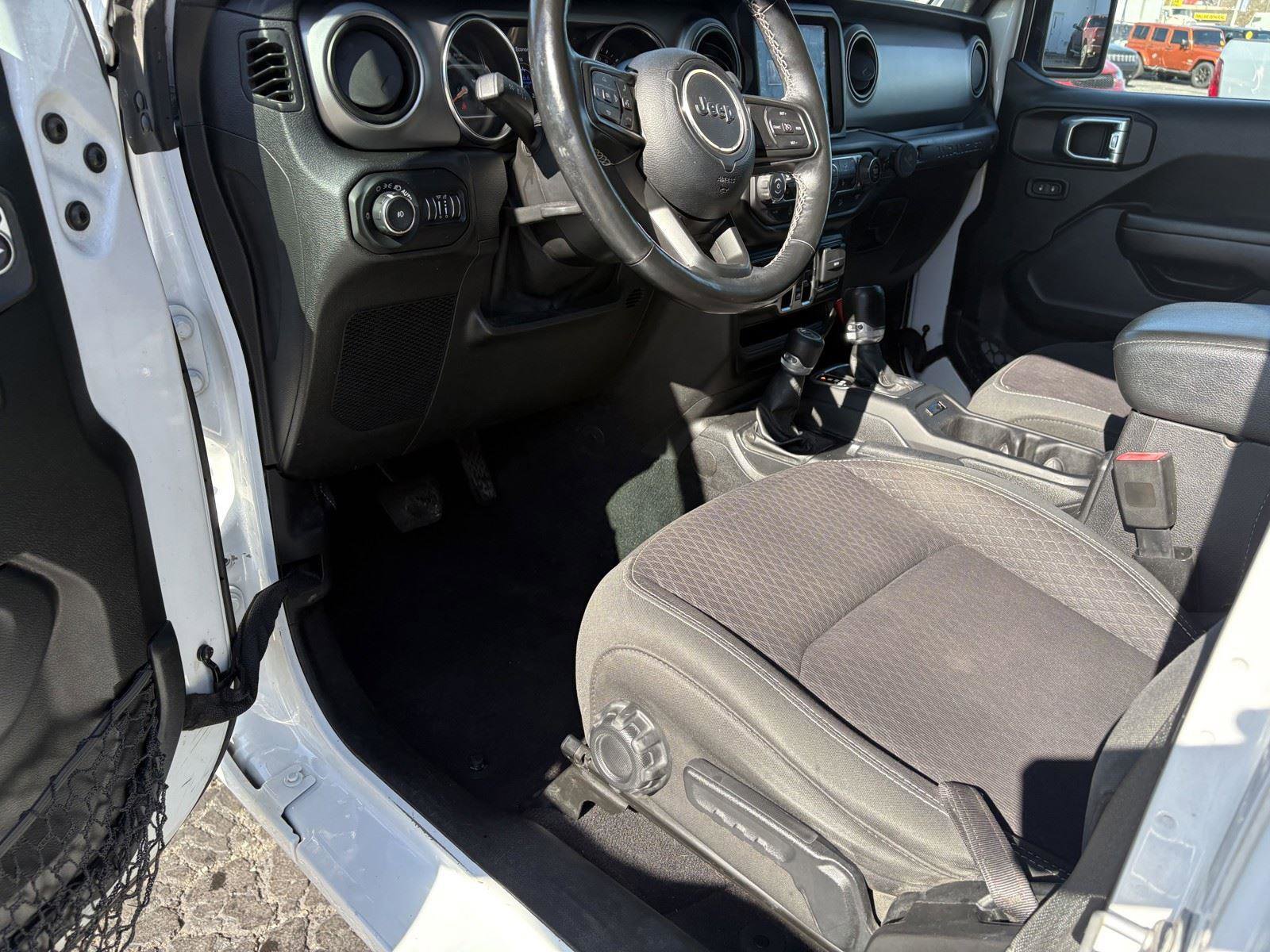 Used 2021 Jeep Wrangler Unlimited Sport image 14