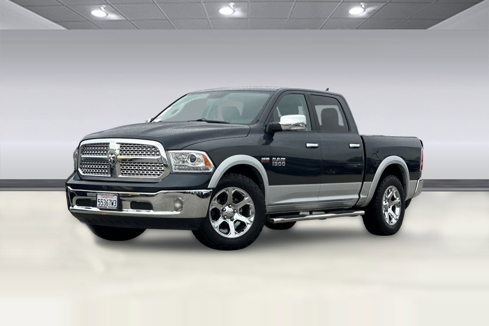 Used 2017 RAM 1500 Laramie image 23