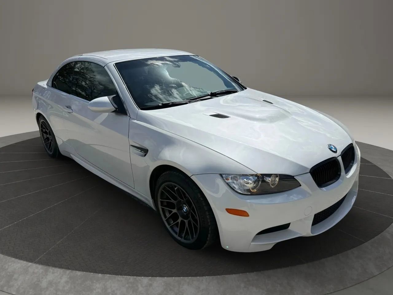 Used 2013 BMW M3 Convertible image 7