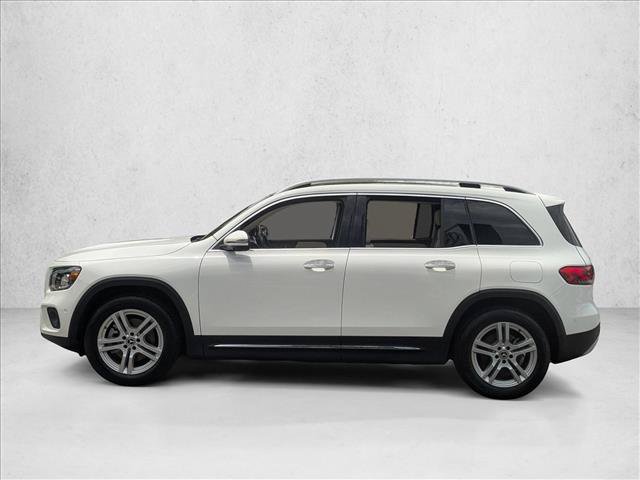 Used 2023 Mercedes-Benz GLB 250 4MATIC image 9