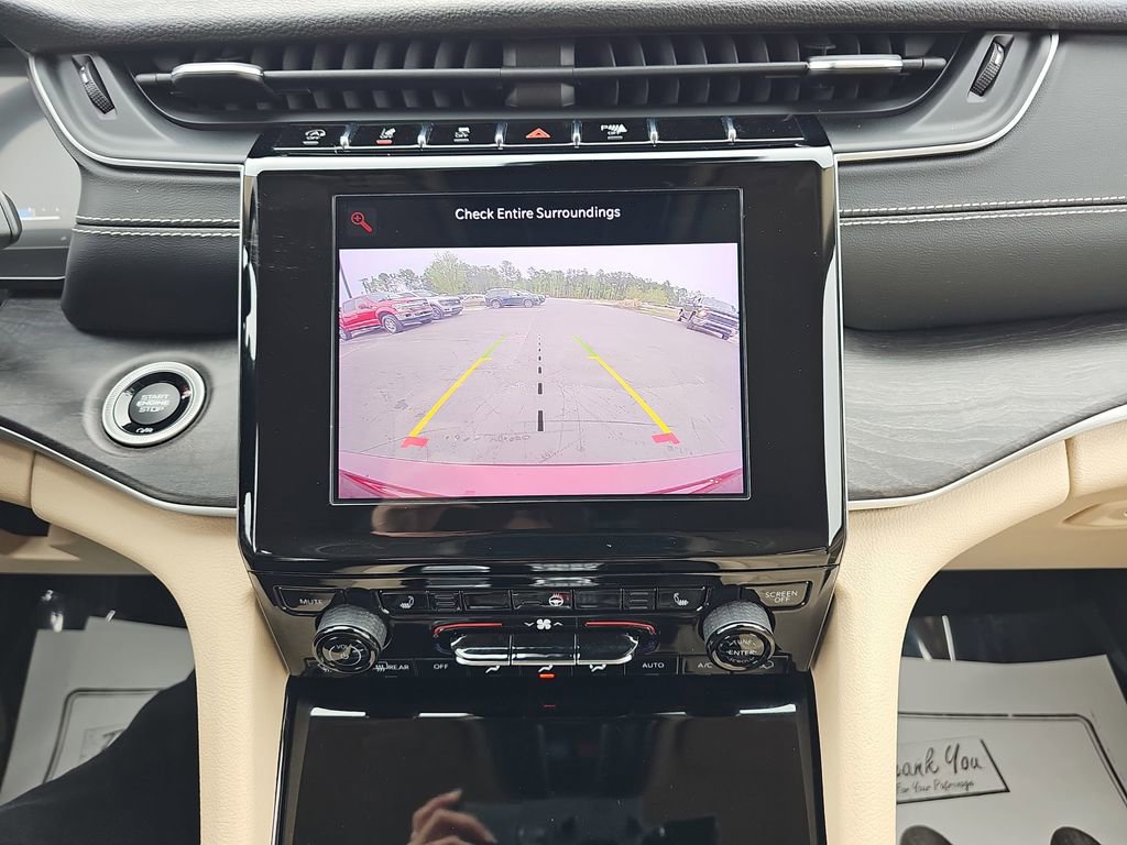 Used 2021 Jeep Grand Cherokee L Limited image 27