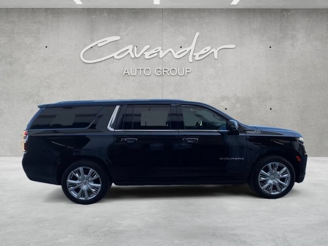Used 2024 Chevrolet Suburban High Country AWD/4WD image 17