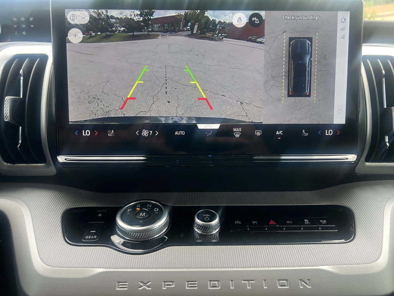 New 2027 Ford Expedition Active RWD image 5