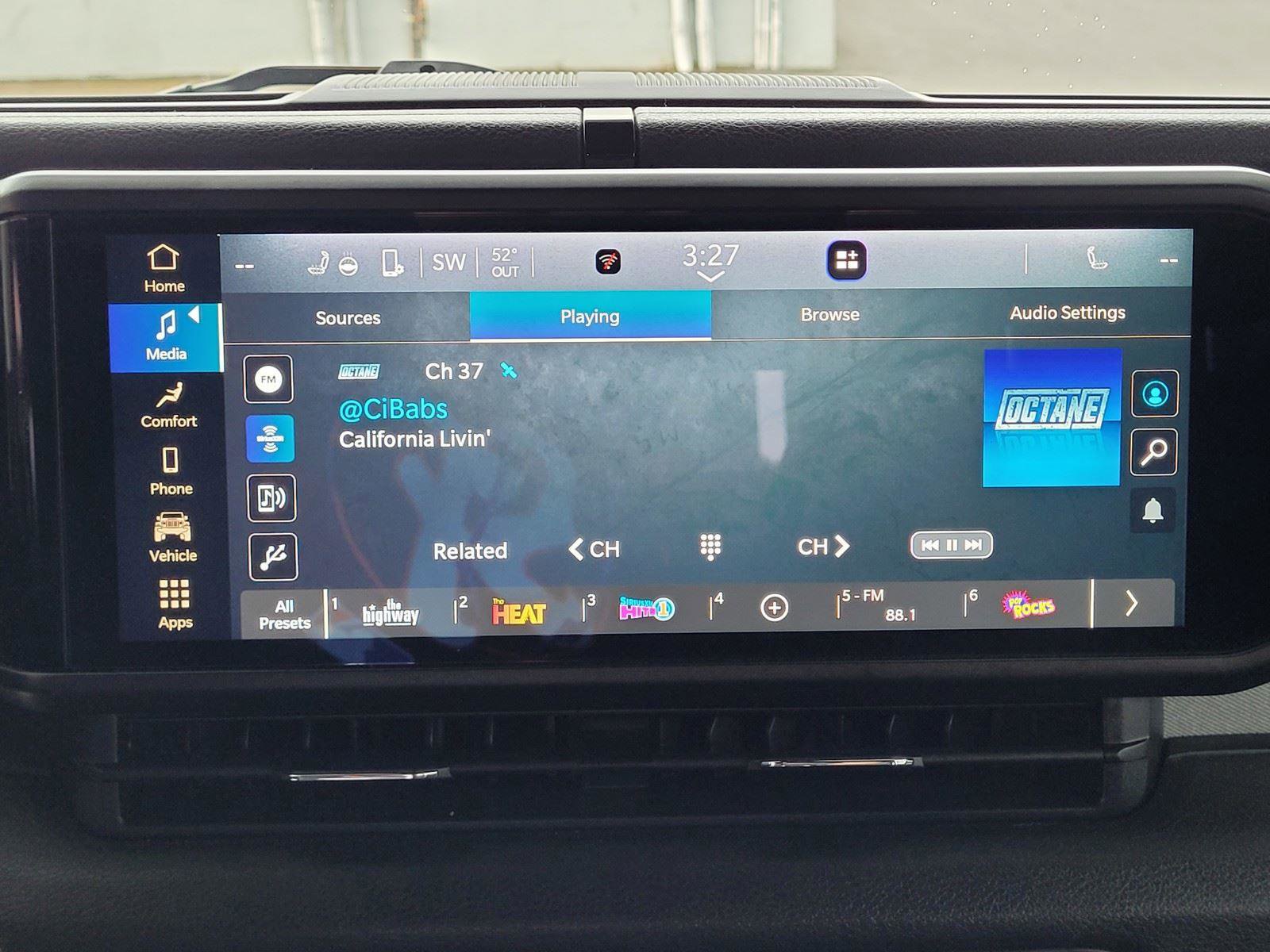 Used 2024 Jeep Wrangler Sport S image 26