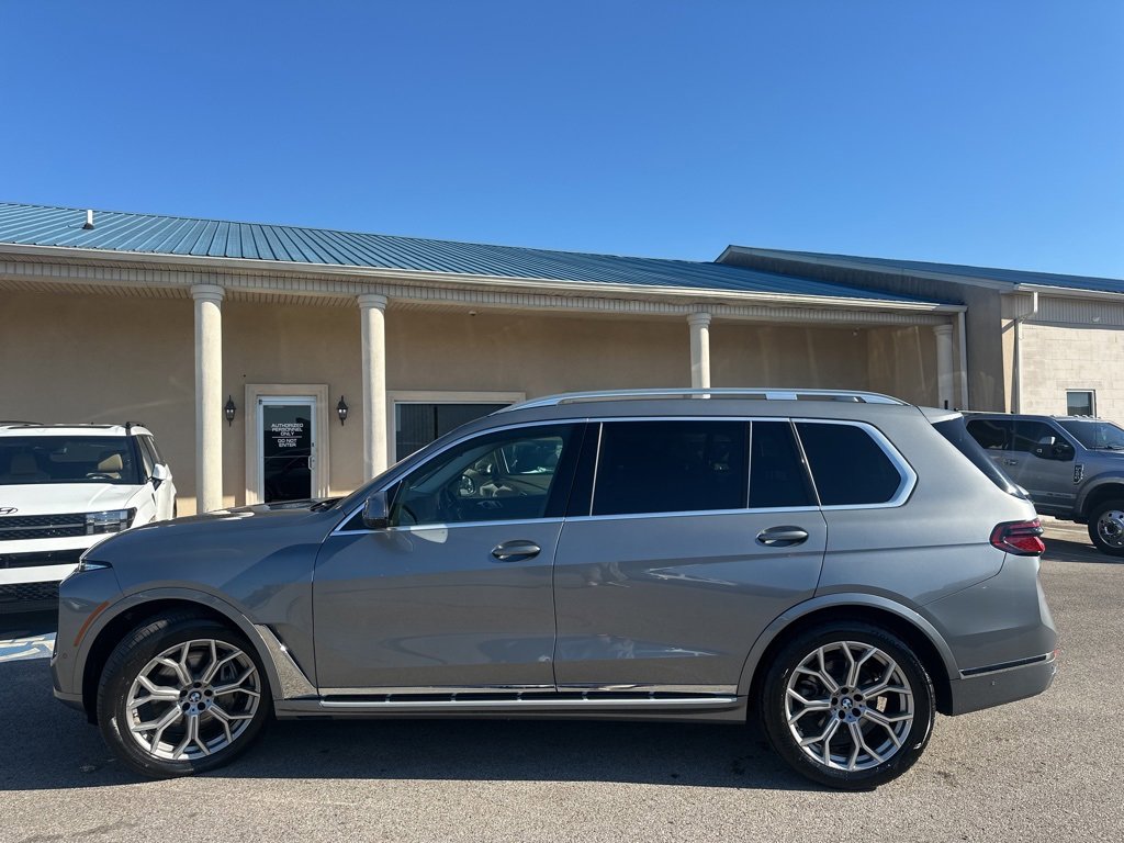 Used 2024 BMW X7 xDrive40i image 6