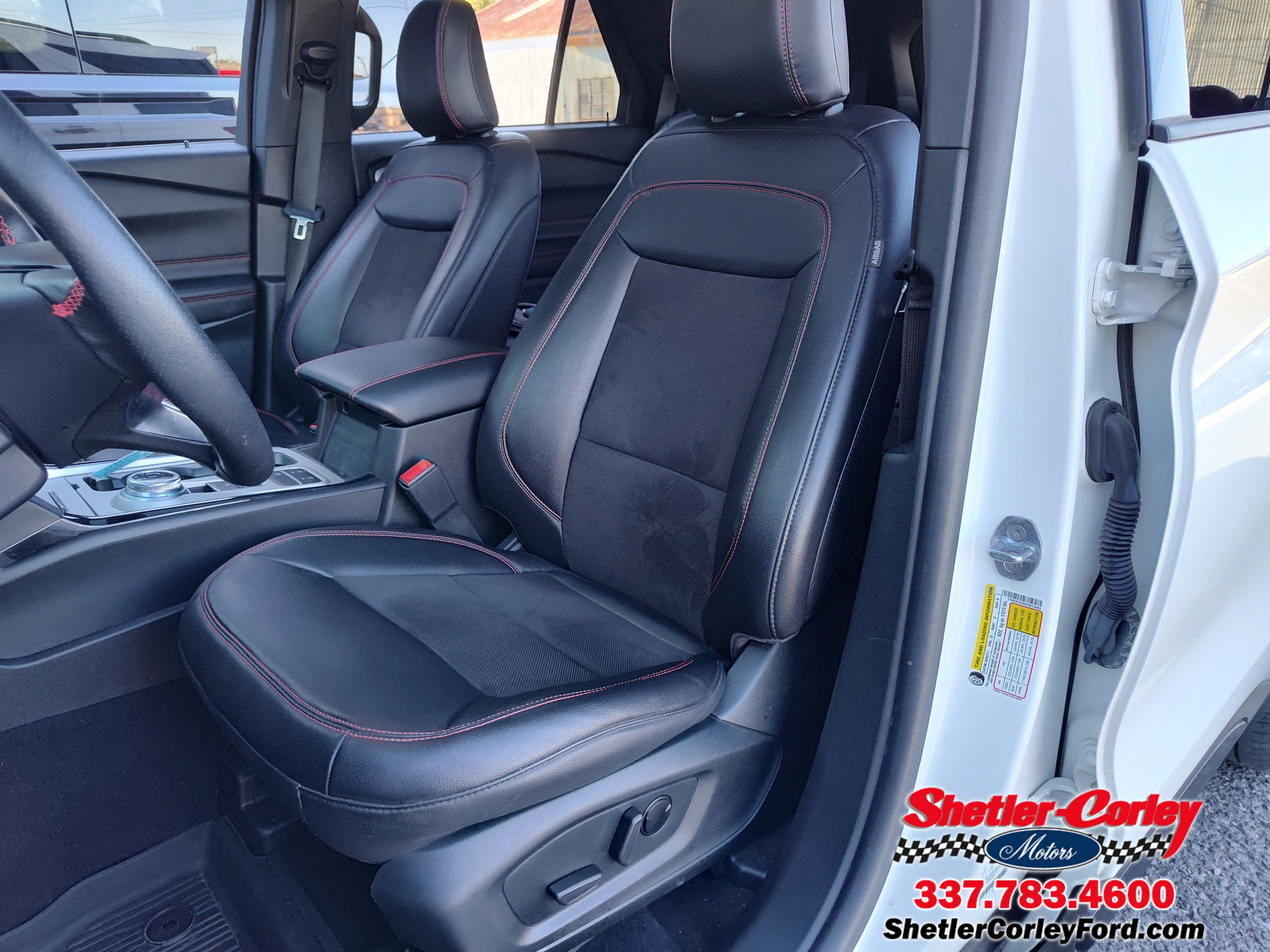 Used 2023 Ford Explorer ST-Line w/ Class IV Trailer Tow Package image 18