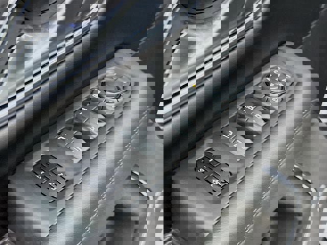 Used 2022 Chevrolet Tahoe Z71 w/ Z71 Off-Road Package image 20