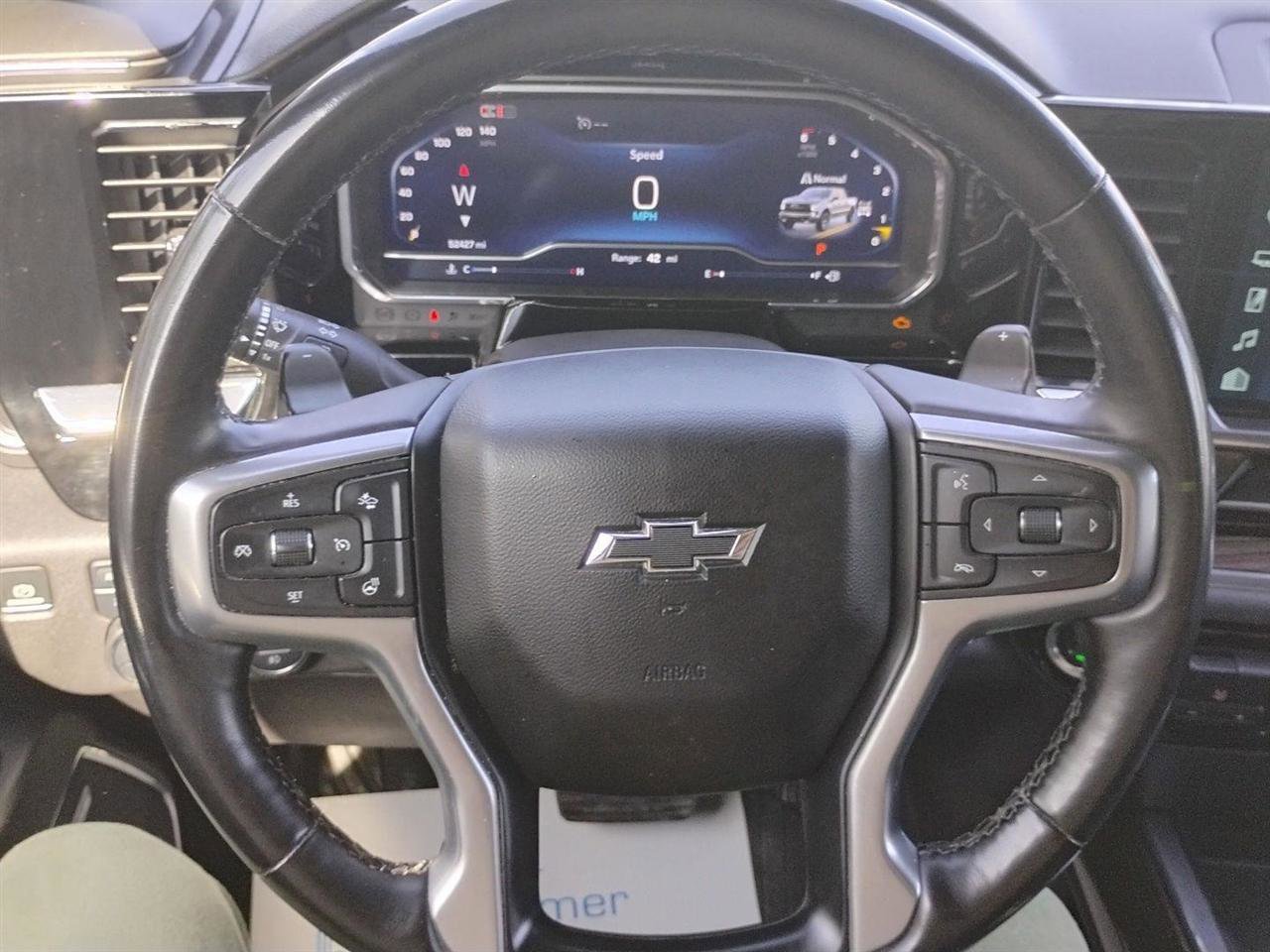 Used 2024 Chevrolet Silverado 1500 LT Trail Boss w/ Convenience Package II AWD/4WD image 32
