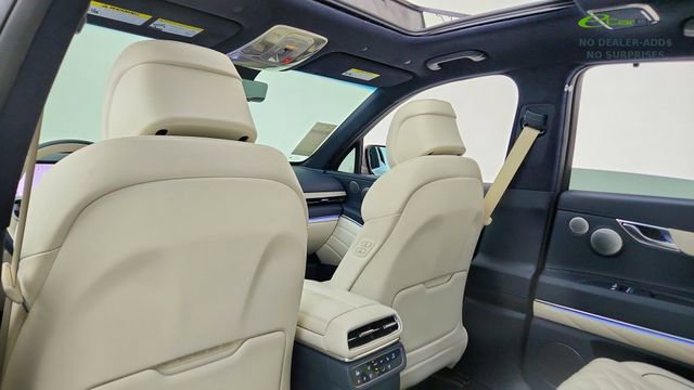 Used 2025 Genesis GV80 3.5T Prestige AWD/4WD image 32