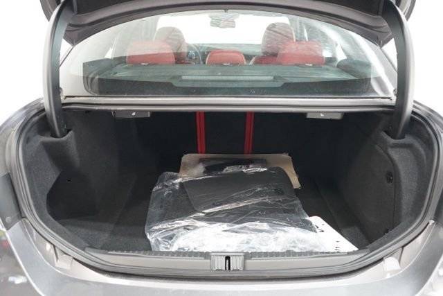 Used 2025 Alfa Romeo Giulia AWD image 33