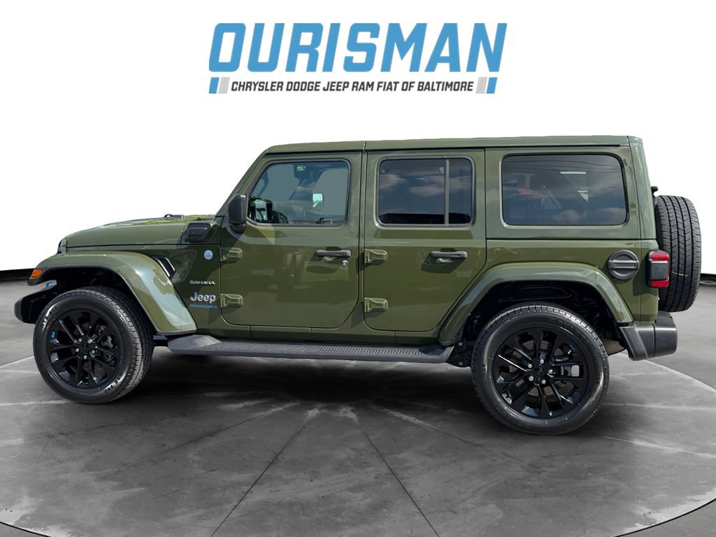Used 2023 Jeep Wrangler Unlimited Sahara w/ Cold Weather Group AWD/4WD image 3