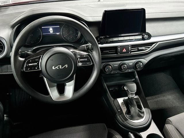 Used 2023 Kia Forte LXS image 19
