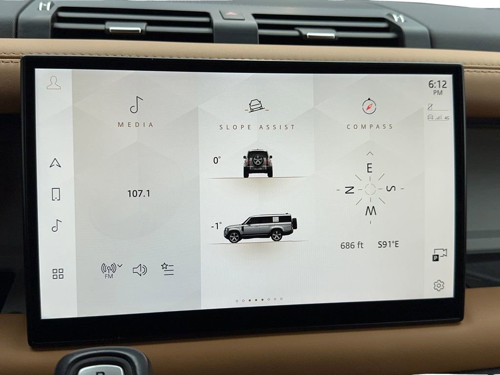 Used 2023 Land Rover Defender 130 First Edition image 26