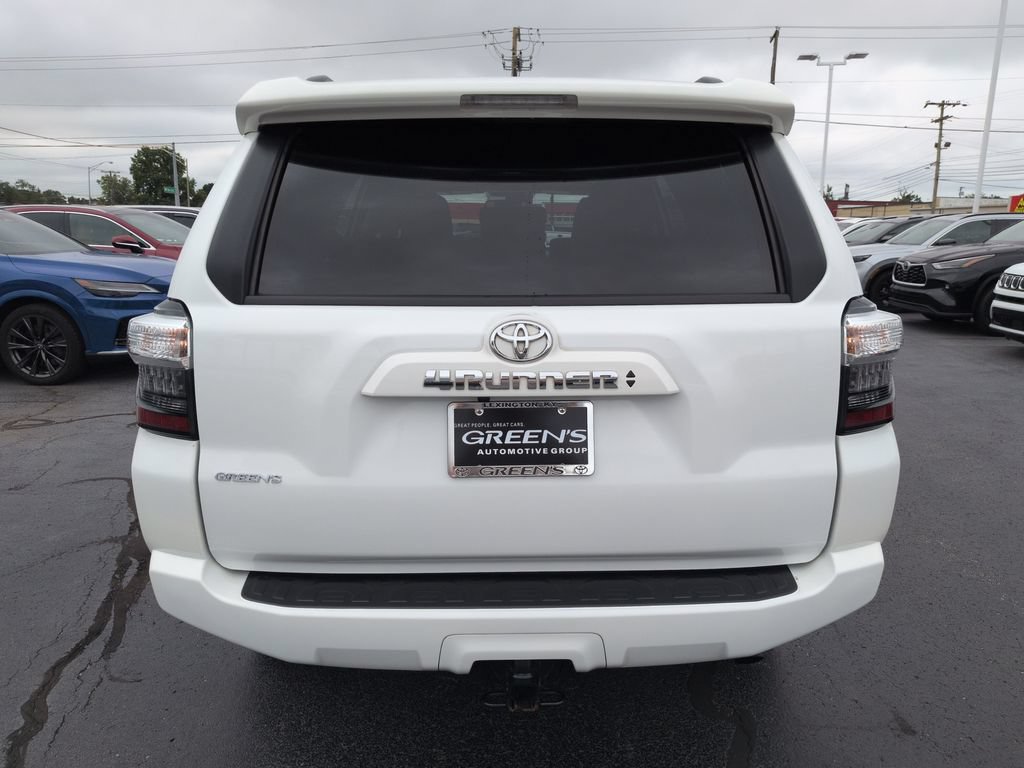 Certified 2024 Toyota 4Runner SR5 Premium w/ Moonroof Package AWD/4WD image 4