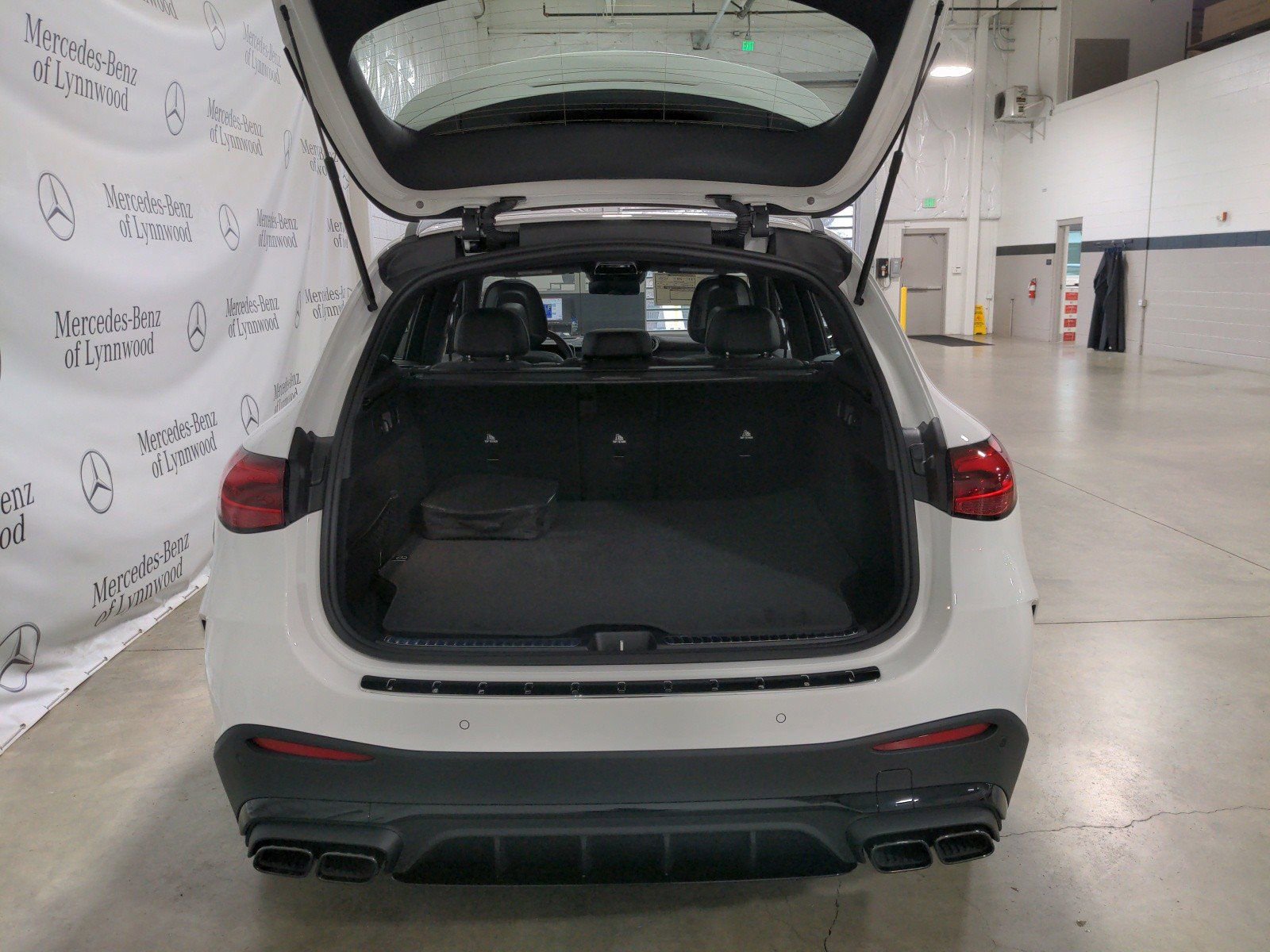 New 2025 Mercedes-Benz GLC 63 AMG S image 8