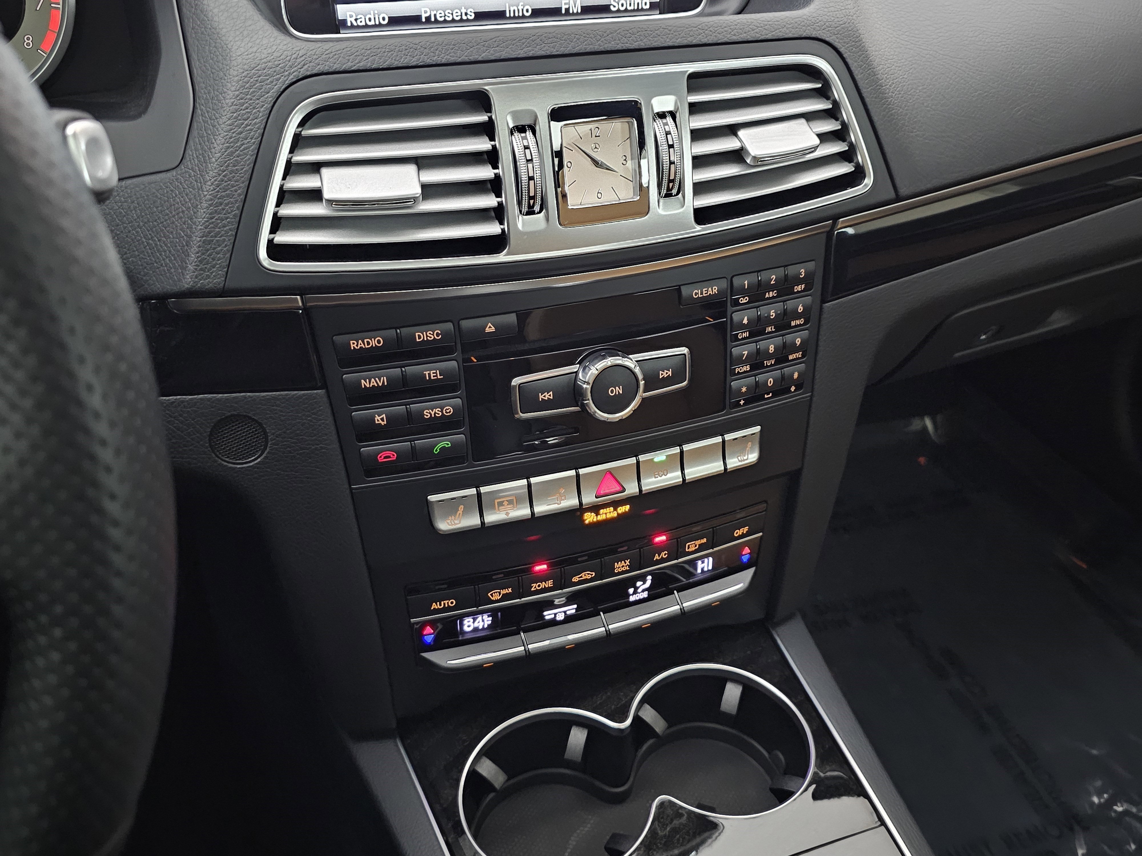 Used 2015 Mercedes-Benz E 400 4MATIC Coupe image 36