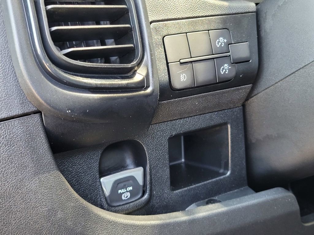 Used 2025 RAM ProMaster 2500 w/ Convenience Group FWD image 17