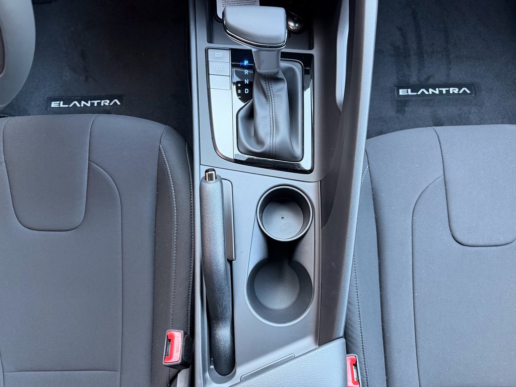New 2026 Hyundai Elantra Sport FWD image 28