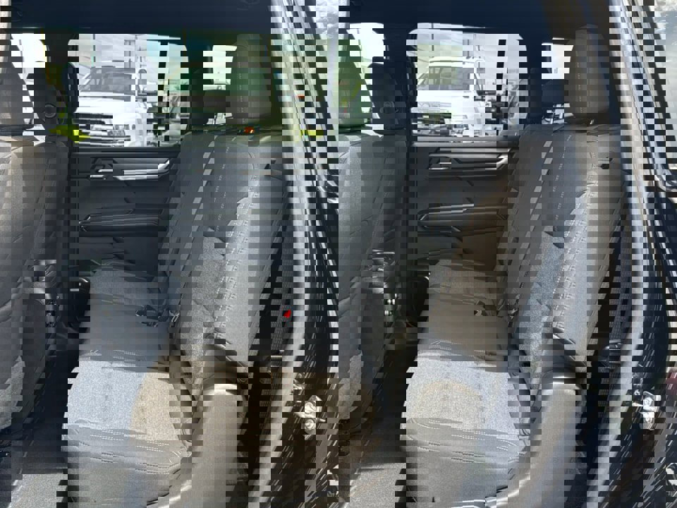 Used 2025 GMC Acadia Elevation FWD image 16