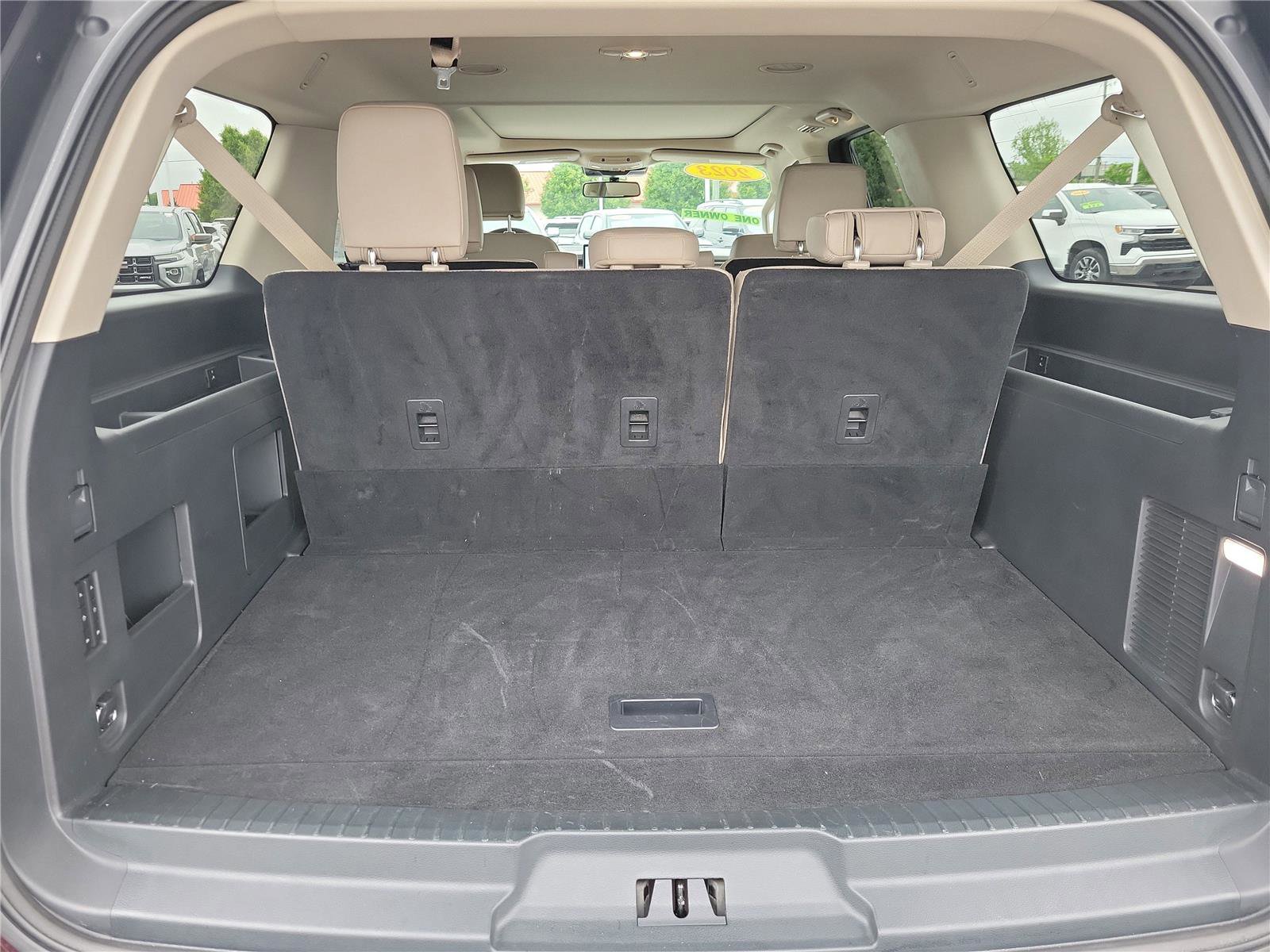 Used 2023 Ford Expedition Max XLT AWD/4WD image 9
