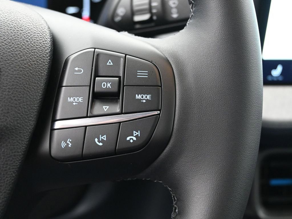 New 2025 Ford Maverick XLT w/ XLT Luxury Package image 32